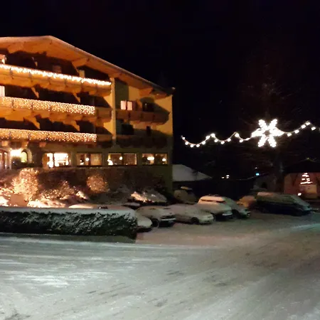 Jaeger Zillertal Отель Шлиттерс