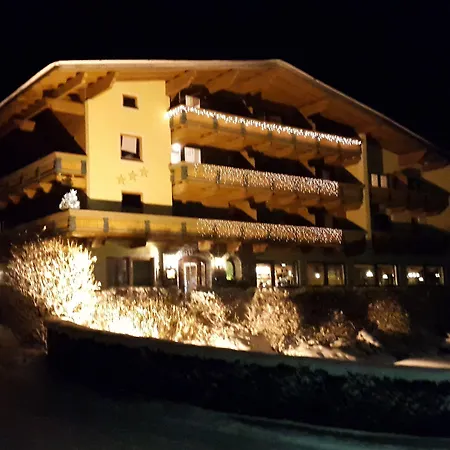 Jaeger Zillertal Отель Шлиттерс