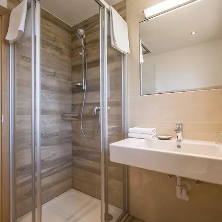 Отель Jaeger Zillertal 3*