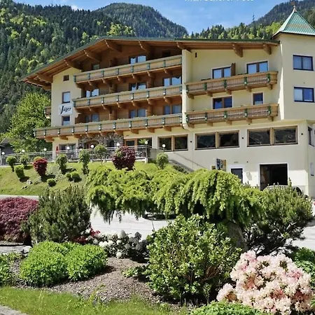 Jaeger Zillertal
