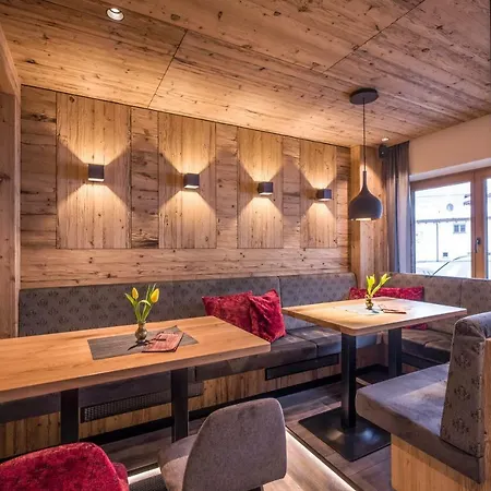 Jaeger Zillertal Hotel
