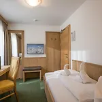 Jaeger Zillertal Hotel
