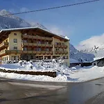 Jaeger Zillertal Hotel