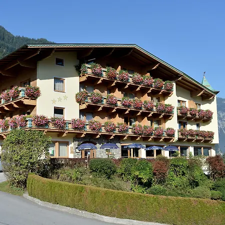 Jaeger Zillertal Hotel 3*